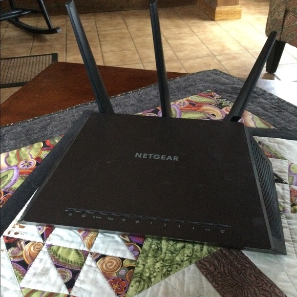 NETGEAR Router - Picture 3 of 7